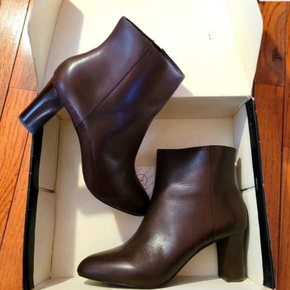Talbots Shoes - NWOT Talbots Dark Brown Leather Ankle Booties